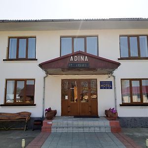Hotel Adina Riscani Exterior photo