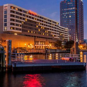 Sheraton Norfolk Waterside Hotel Exterior photo