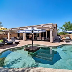 Tranquil Retreat With Pool, Billiards, Putting Green Scottsdale Exterior photo