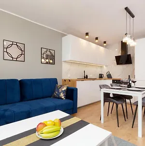Beautiful Two-Bedroom Apartment Warsaw Bielany By Renters Exterior photo