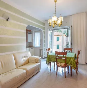 Stunning Apartment In Genova With 2 Bedrooms And Wifi Exterior photo