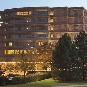 Doubletree Suites By Hilton Hotel & Conference Center Chicago-Downers Grove Exterior photo