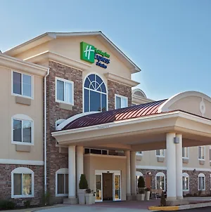 Holiday Inn Express And Suites Meriden, An Ihg Hotel Exterior photo