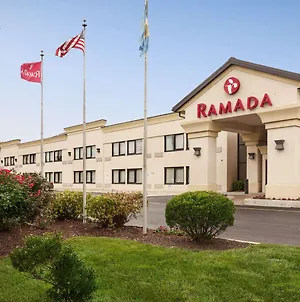 Hotel Ramada By Wyndham Newark/Wilmington Exterior photo