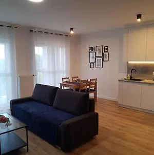 Apartament Nowy, przestronny apartament i bezpłatny parking Rzeszów Exterior photo