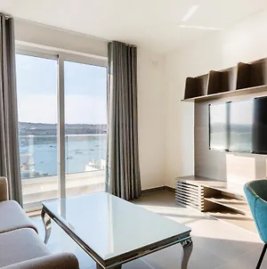 Apartament Seaviews 1Br Studio With Beautiful Interior & Ac By 360 Estates San Pawl il-Baħar Exterior photo