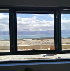 Apartament Charming Unit In Dead Sea Avnat Exterior photo