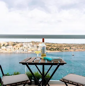 Seashore Stays - Stunning Apartments Right By The Sea San Pawl il-Baħar Exterior photo