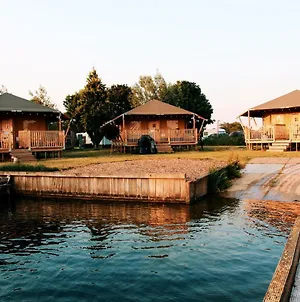 Luxury Lake Lodge Alphen  Exterior photo