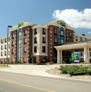 Holiday Inn Express & Suites Marion Northeast, An Ihg Hotel Exterior photo