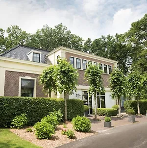 Willa Koetshuis Landgoed Lauswolt Beetsterzwaag Exterior photo