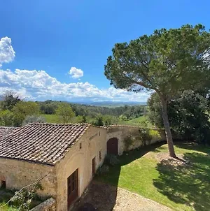 Tenuta Uzielli An Elegant Countryside Villa Monteriggioni Exterior photo
