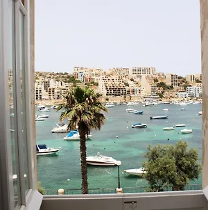 Blue Harbour 3 Bedroom Seafront Apartment With Large Yard On The Promenade - By Getawaysmalta San Pawl il-Baħar Exterior photo