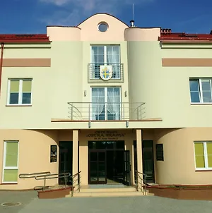 Centrum Ostra Brama im. Jana Pawła II Skarżysko-Kamienna Exterior photo