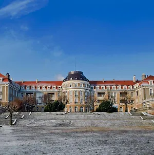 Hotel Dom Zdrojowy w Szczawnie - Zdroju Szczawno-Zdroj Exterior photo